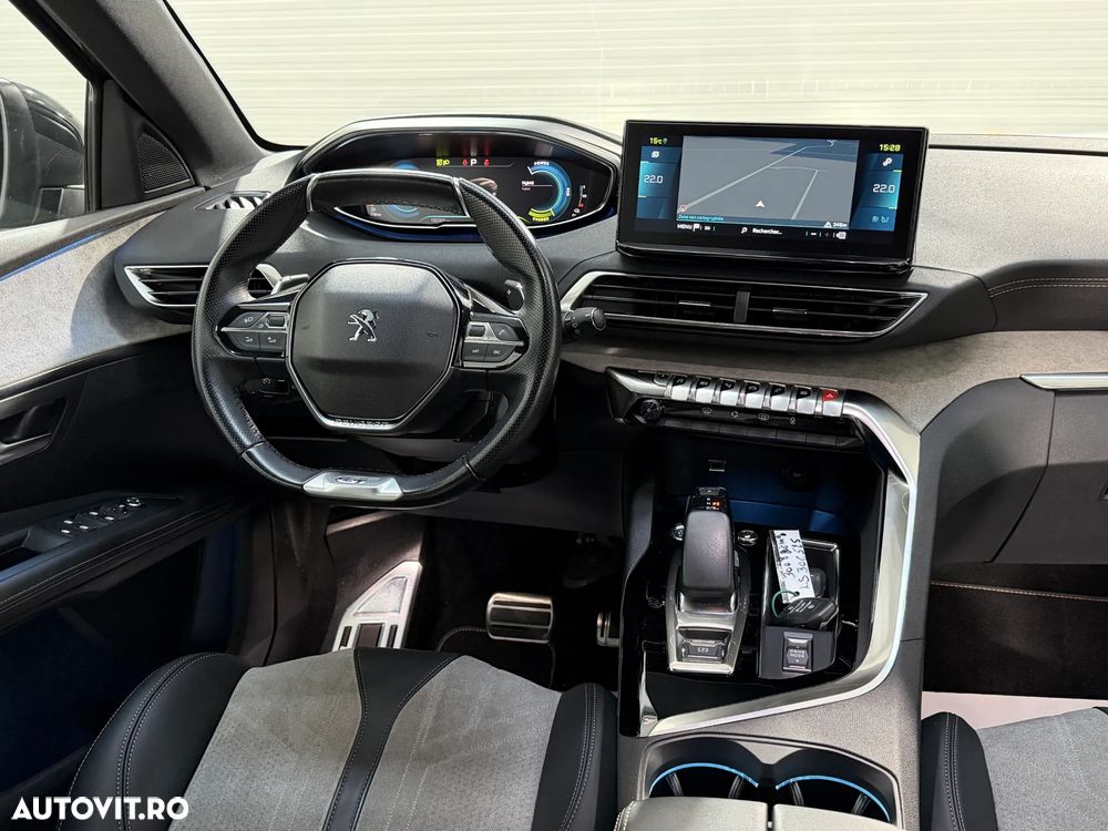 Peugeot 3008 Hybrid 225 e-EAT8 GT Pack - 10