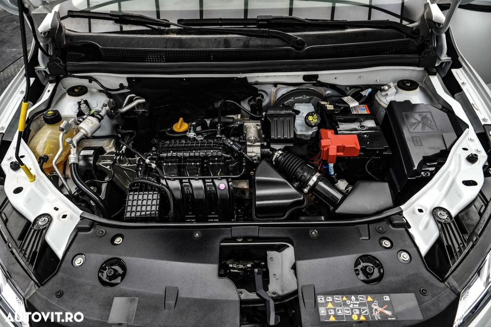 Dacia Logan TCe 90 Essential - 22