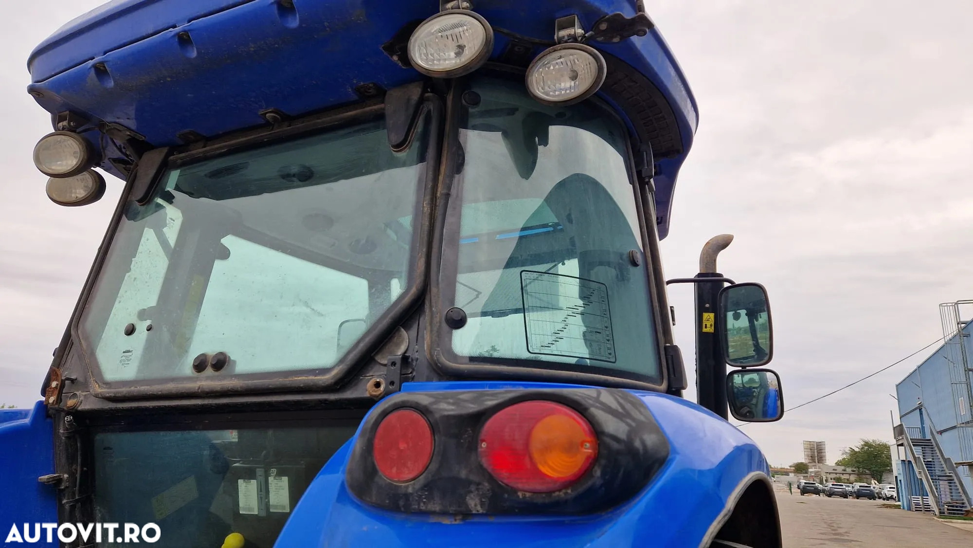 New Holland TD 5.95 CAB 4WD PS - 10