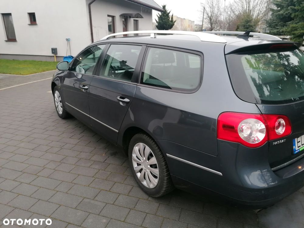 Volkswagen Passat 2.0 TDI Comfortline - 6