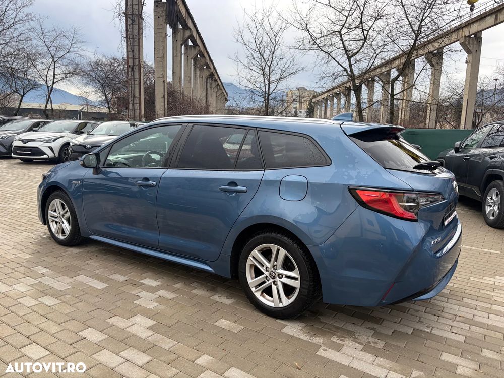 Toyota Corolla 1.8 HSD Business - 28