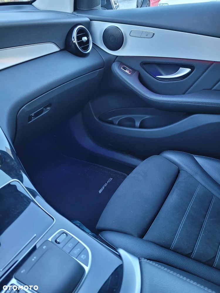 Mercedes-Benz GLC - 25