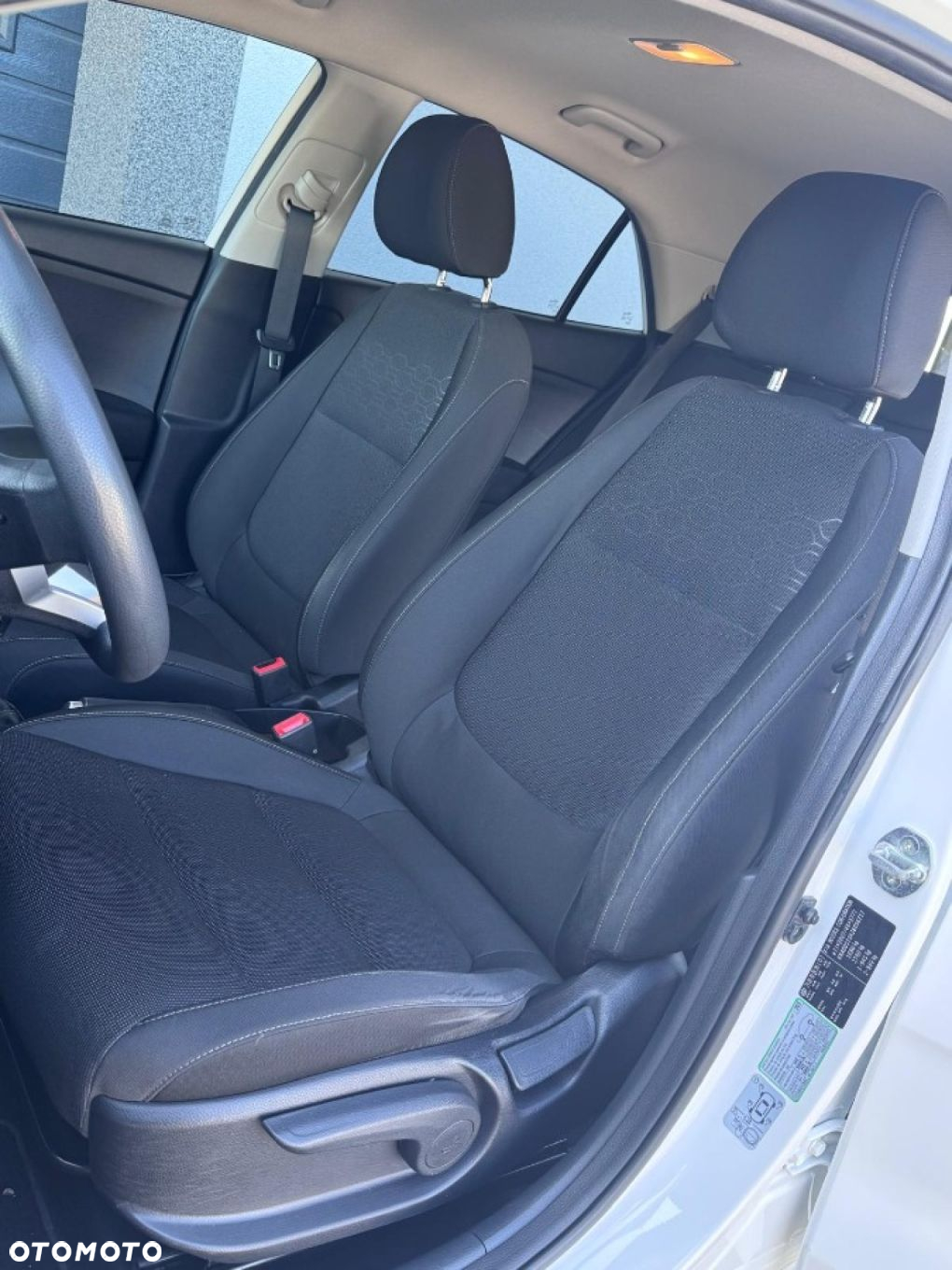 Kia Rio - 22