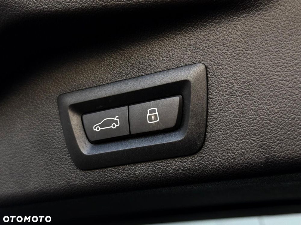 BMW X5 xDrive40d - 9