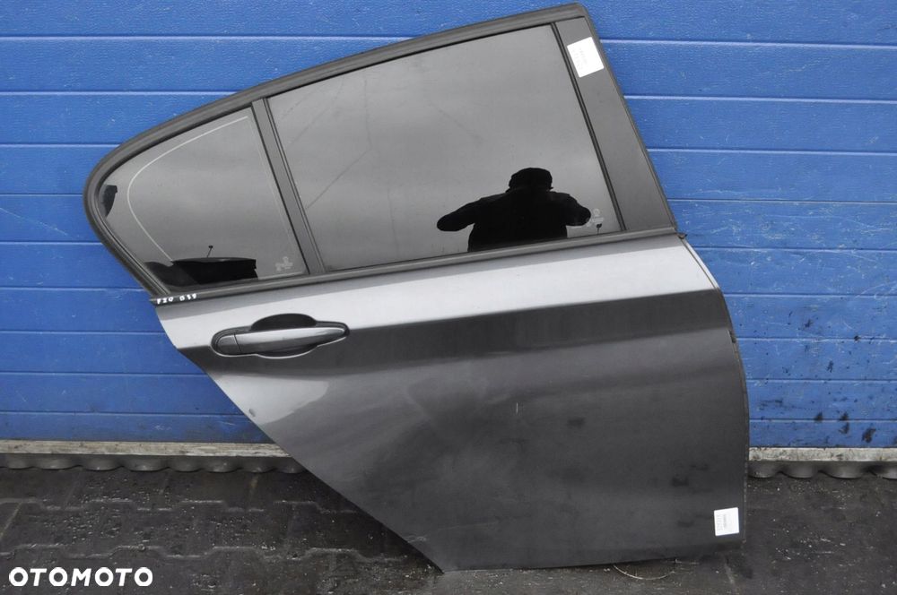 BMW 1 F20 DRZWI PRAWY TYŁ TYLNE B39 - 1