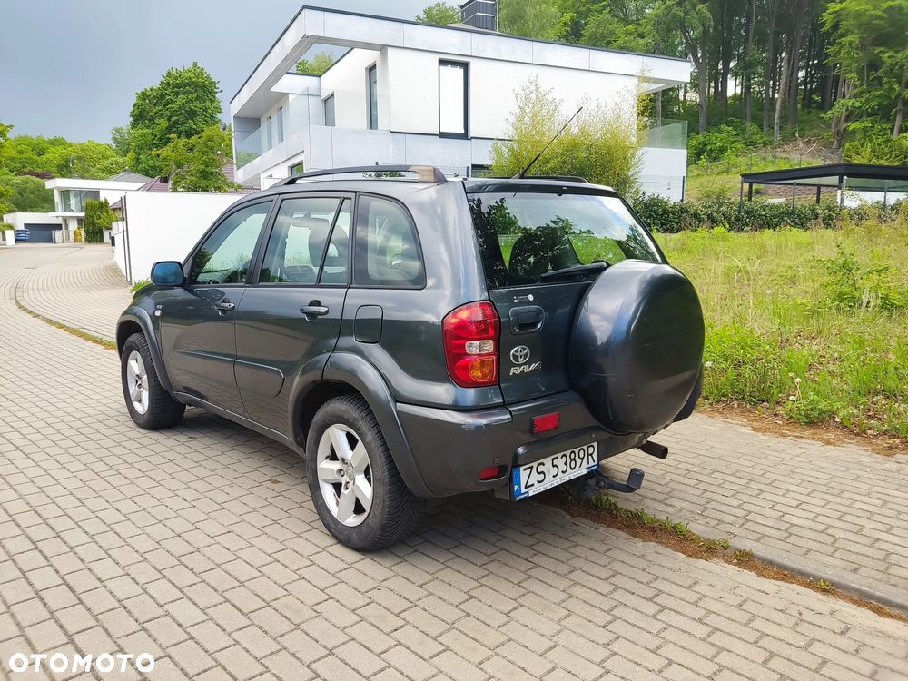 Toyota RAV4 2.0 VVT-i 4x4 - 6