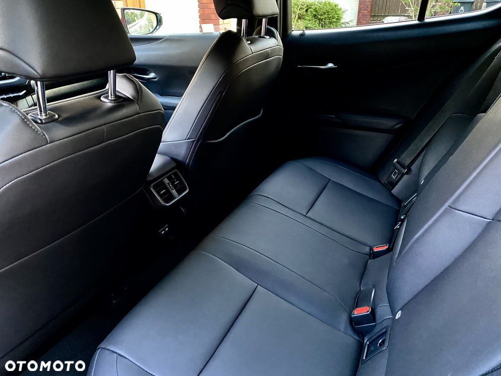 Lexus UX 250h GPF F Impression 2WD - 15