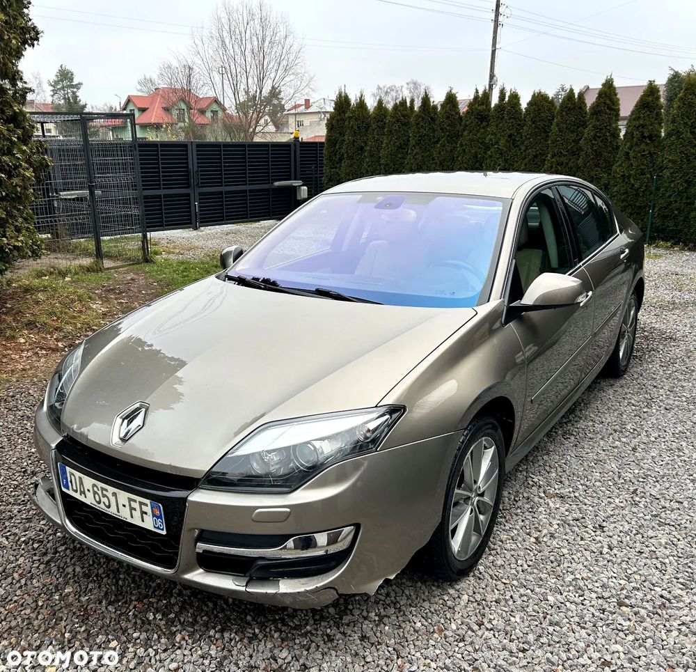 Renault Laguna dCi 110 FAP EDC Paris - 2