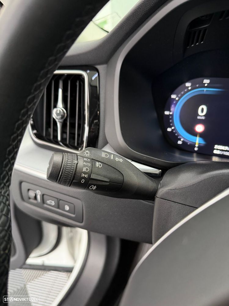 Volvo XC 60 2.0 T6 PHEV Inscription Expression AWD - 16