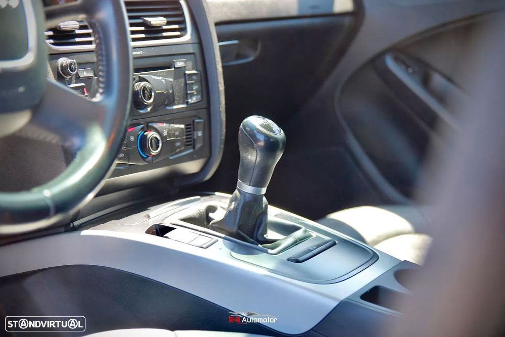 Audi A4 2.0 TDI Advance - 14