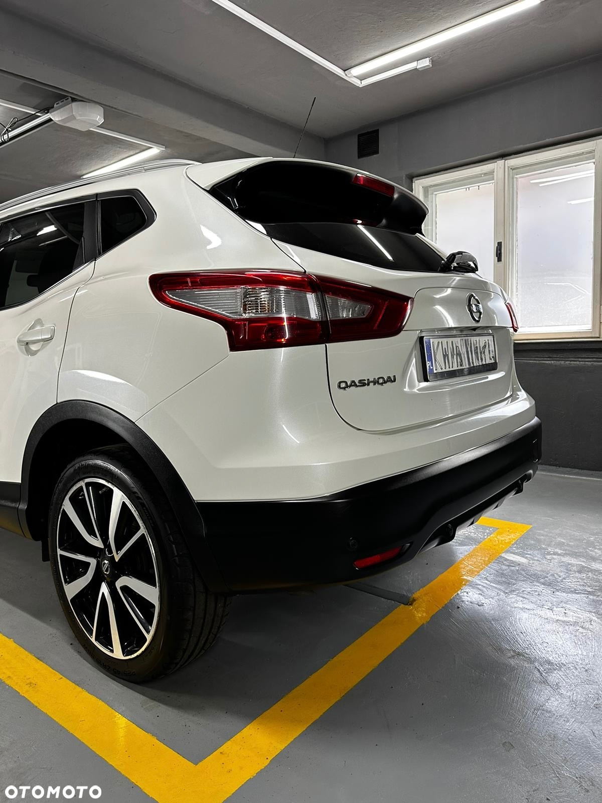 Nissan Qashqai 1.6 DCi 4x4 Tekna - 4