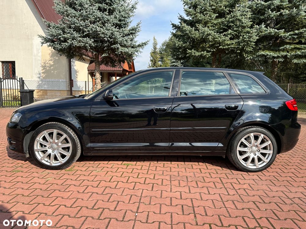 Audi A3 Sportback 1.6 TDI DPF Ambiente - 10