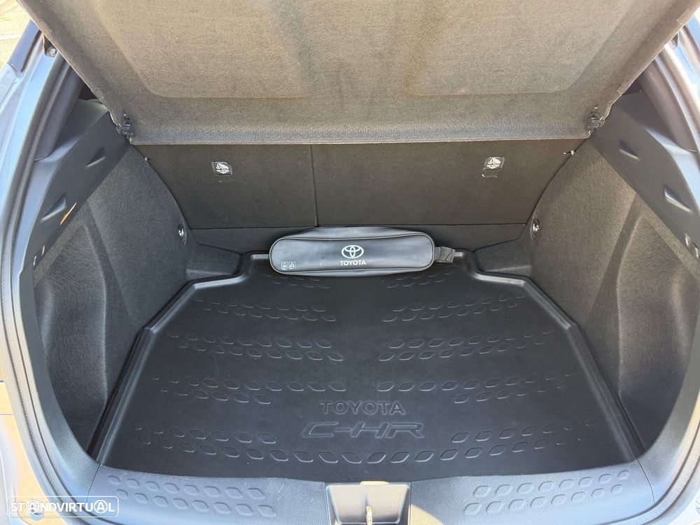 Toyota C-HR 1.8 Hybrid Square Collection - 57