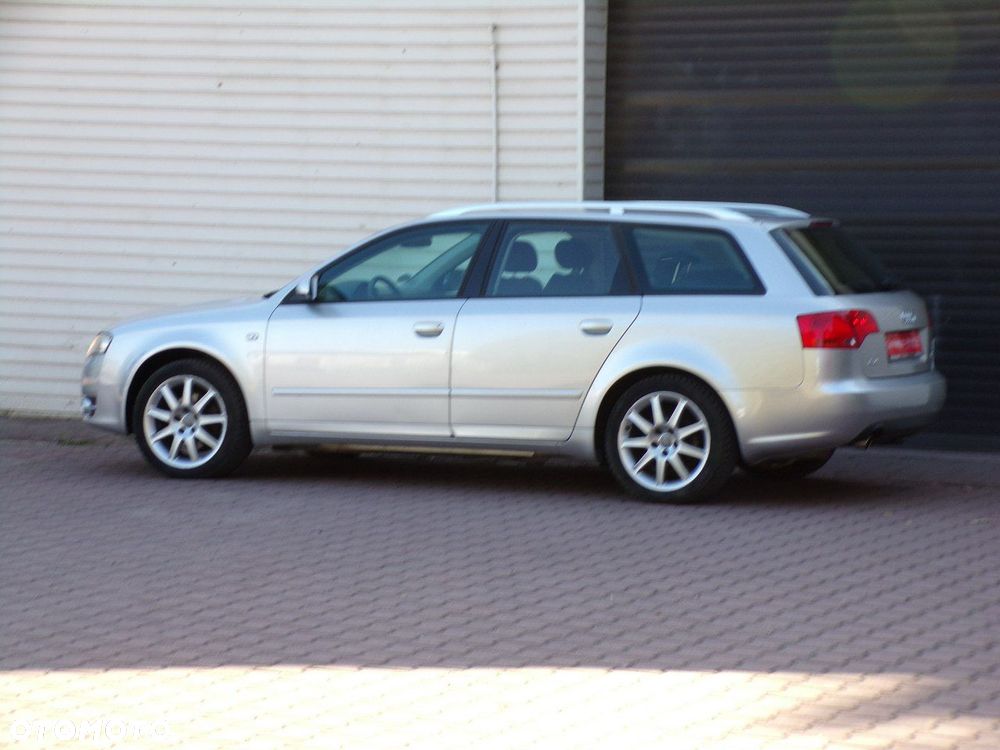 Audi A4 Avant - 10