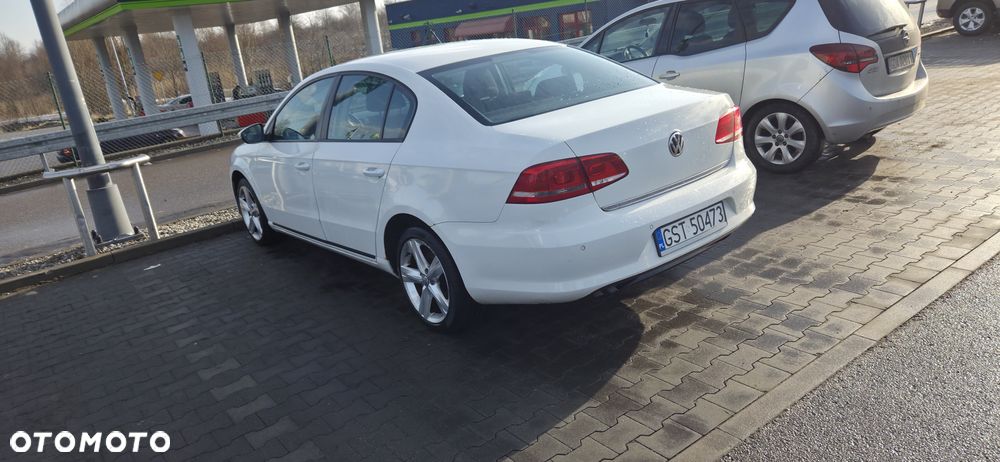 Volkswagen Passat 1.8 TSI DSG Comfortline - 4