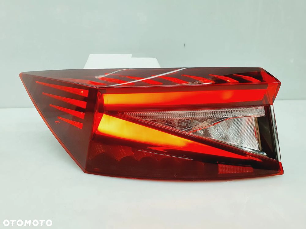SKODA ENYAQ IV LAMPA TYŁ LEWA CRYSTAL LIGHTING LED ORYGINAŁ EU!! 5LA945207C - 1