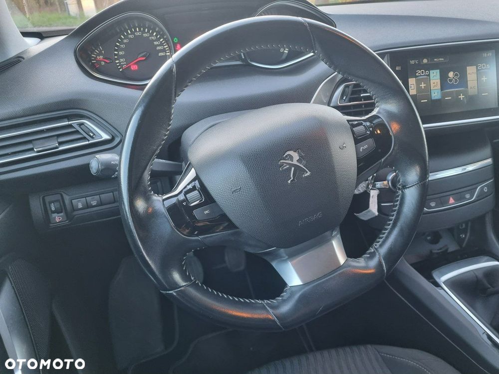 Peugeot 308 - 19