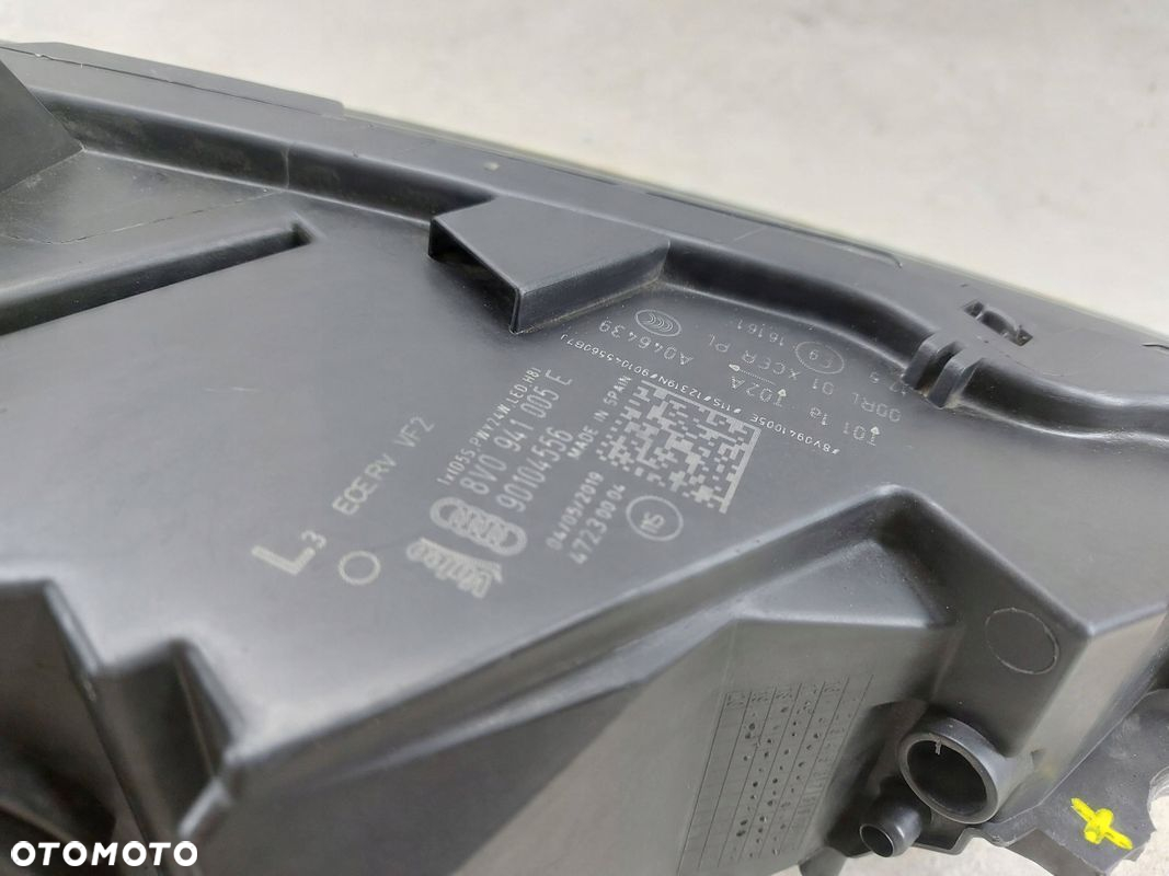Audi A3 8V lift 16-20 Xenon LED prawa lampa przednia przód reflektor - 9