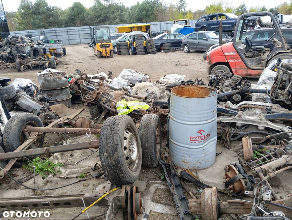 KOMPLETNE ZAWIESZENIE BELKA SANKI TYŁ + DYFER MOST MERCEDES W202 2.2 CDI - 9