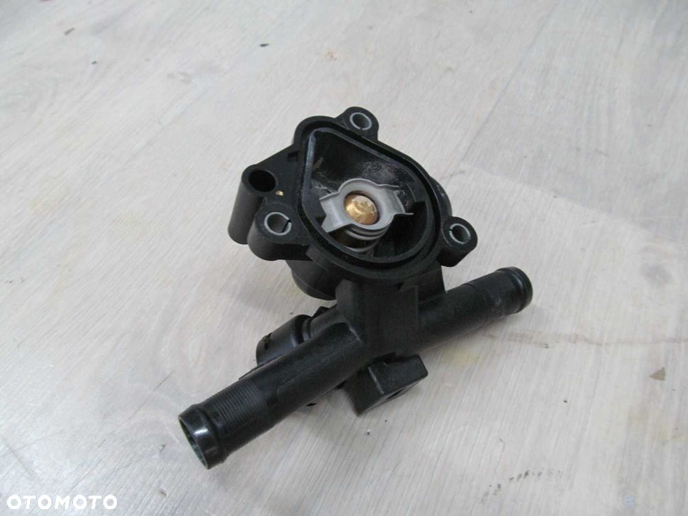RENAULT MASTER III MOVANO 2.3 OBUDOWA TERMOSTATU 8200978549 10-19 - 3