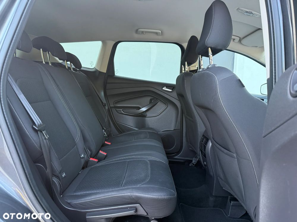 Ford Kuga - 29