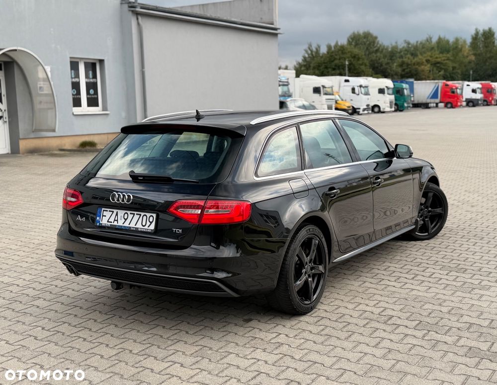Audi A4 Avant 2.0 TDI DPF clean diesel multitronic S line Sportpaket - 20