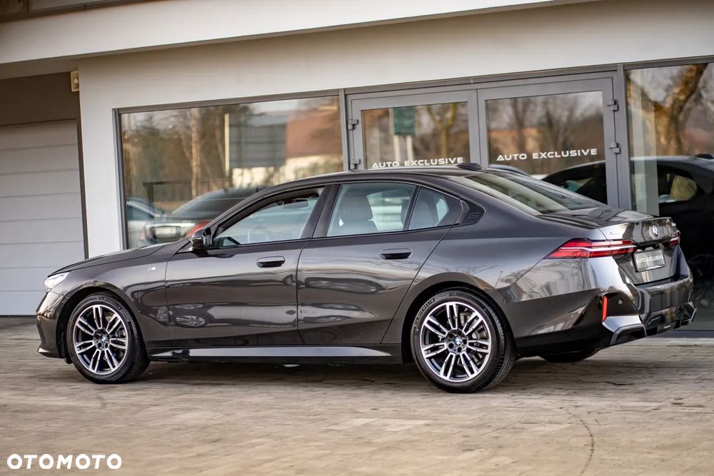 BMW Seria 5 - 17