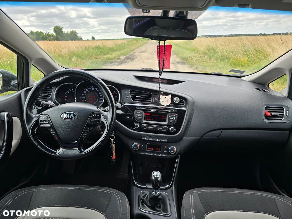 Kia Ceed - 6