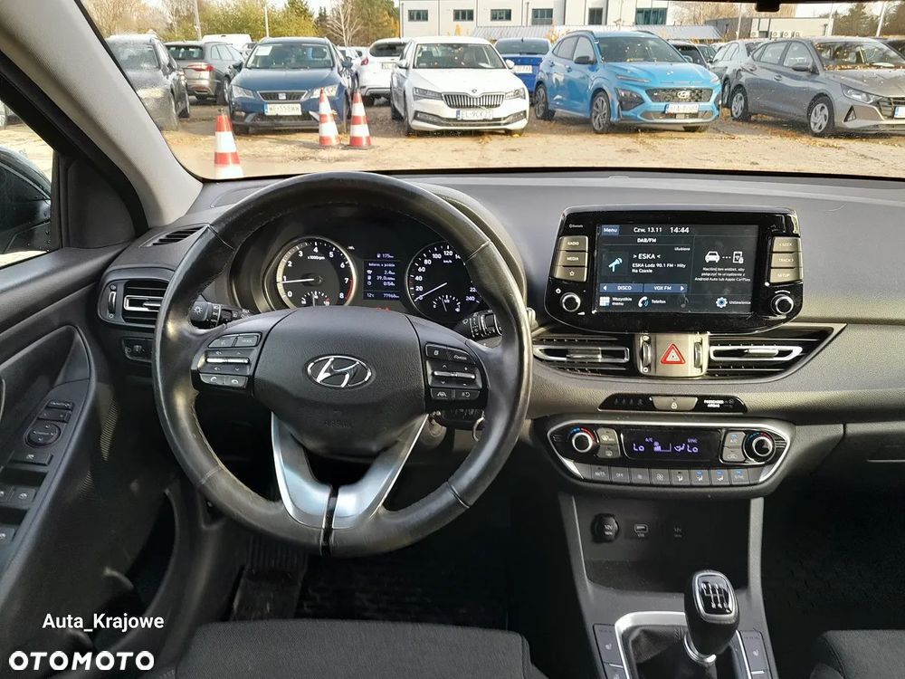 Hyundai i30 1.5 DPI Smart - 10