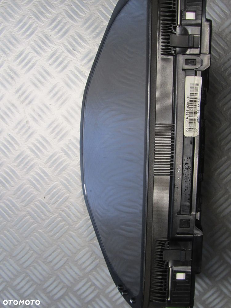 licznik 2025403748 - 4