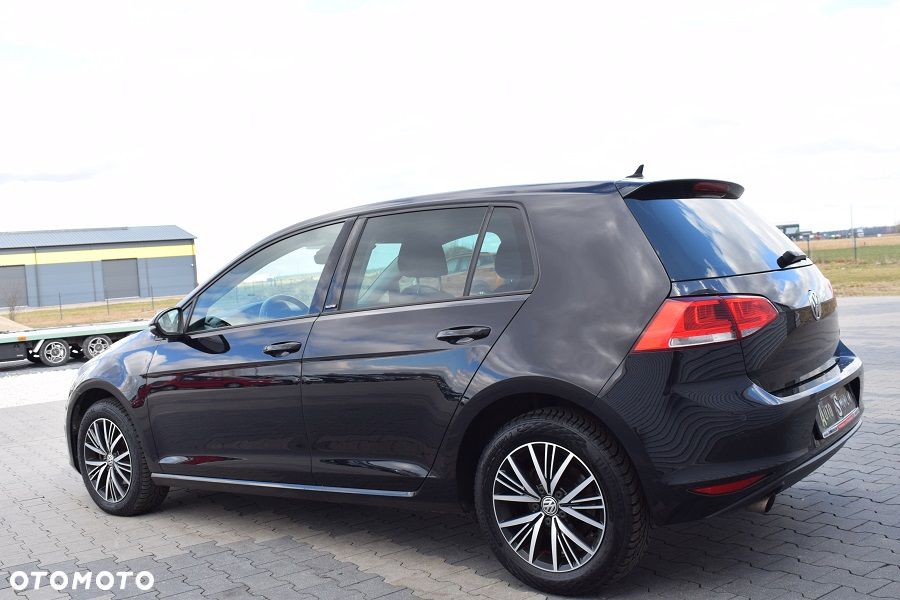 Volkswagen Golf 1.6 TDI BlueMotion Technology Allstar - 4