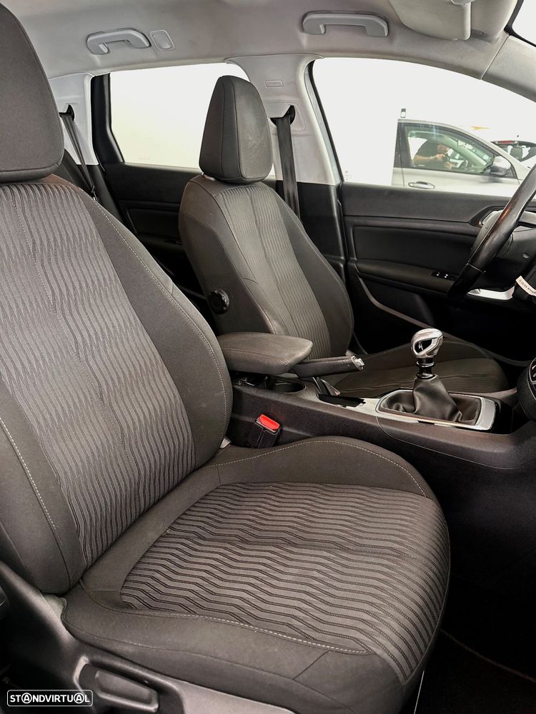 Peugeot 308 SW 1.6 BlueHDi Style - 21