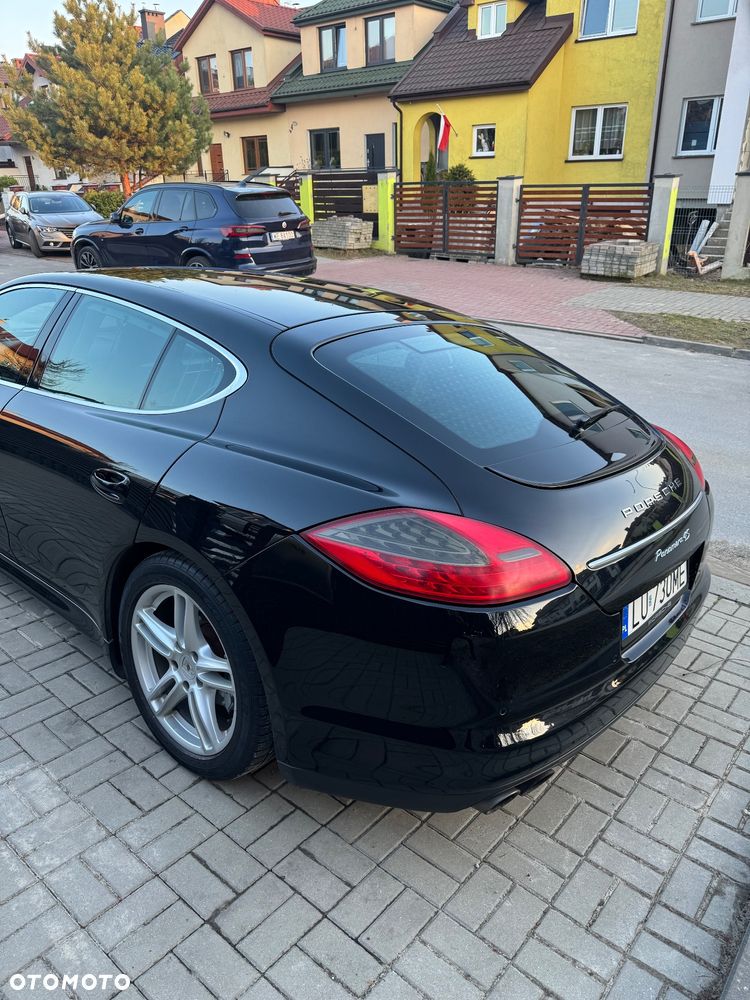 Porsche Panamera 4S PDK - 29