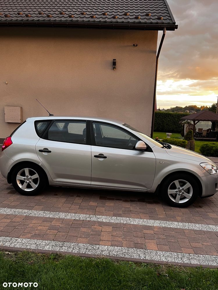 Kia Ceed Cee'd 1.4 Comfort - 5