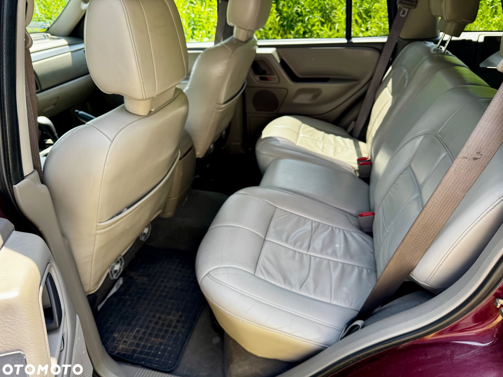 Jeep Grand Cherokee 4.0 Laredo - 17