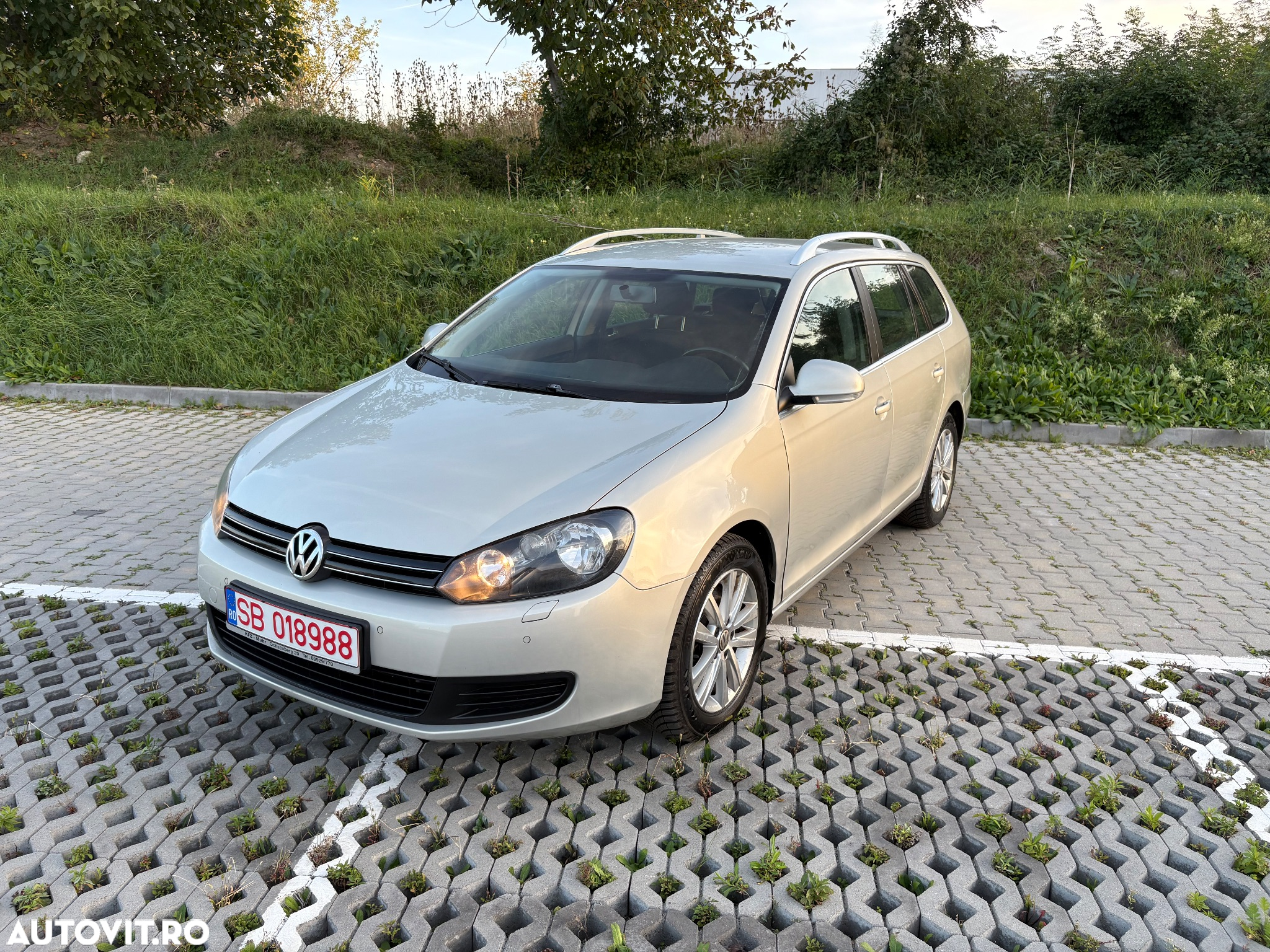Volkswagen Golf 2.0 TDI DPF Comfortline - 7