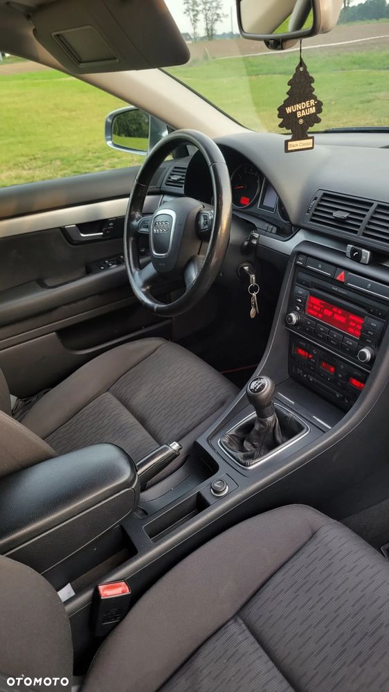 Audi A4 Avant 1.8T - 12