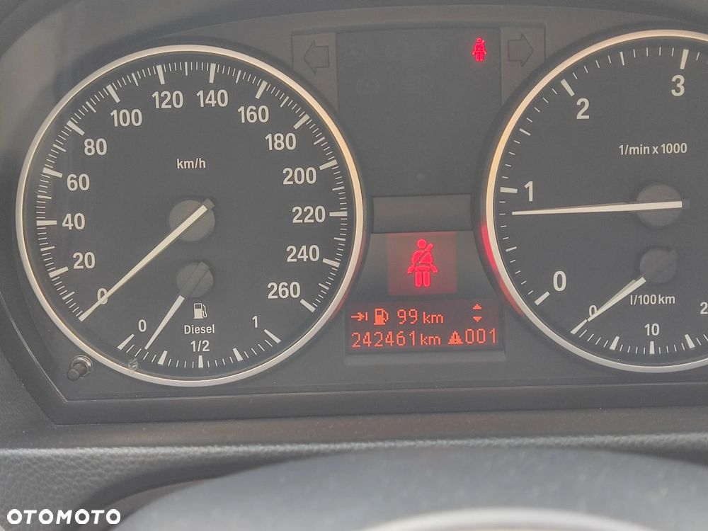 BMW Seria 3 320d DPF - 22