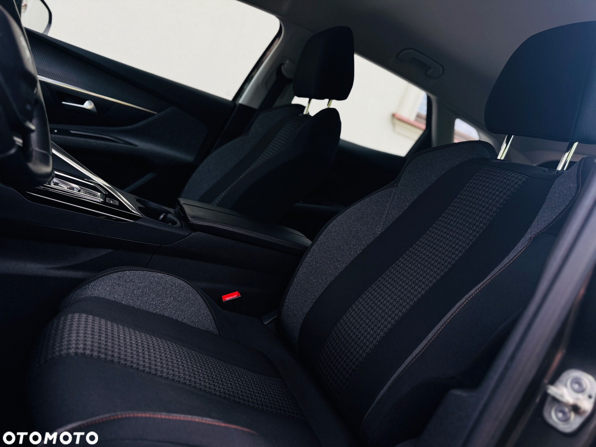 Peugeot 3008 1.5 BlueHDi Allure Pack S&S EAT8 - 5