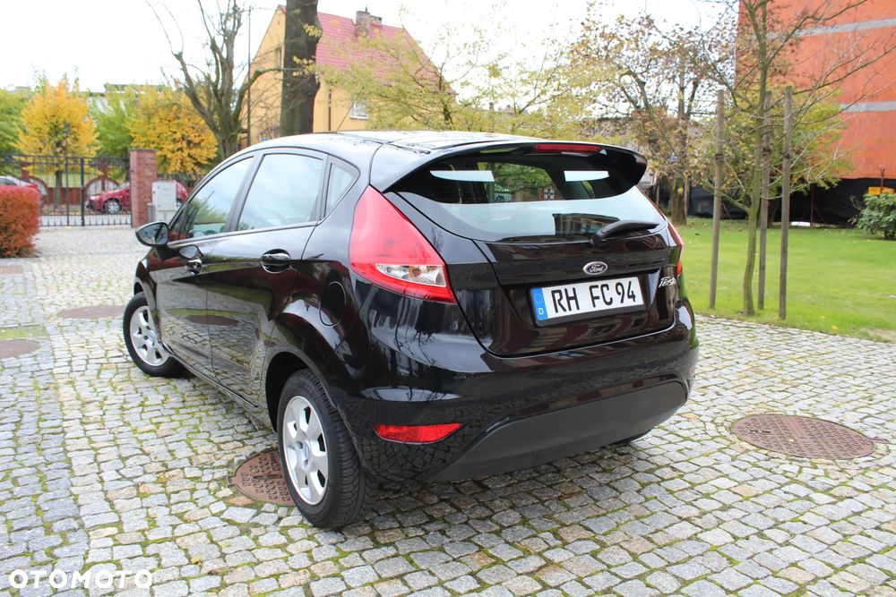 Ford Fiesta - 9