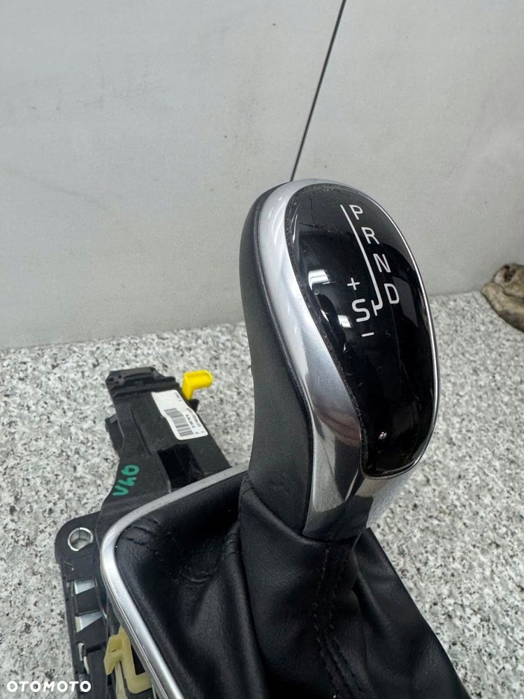 wybierak lewarek gałka zmiany biegów volvo v40 ii 2012-2018r 31367679 - 8