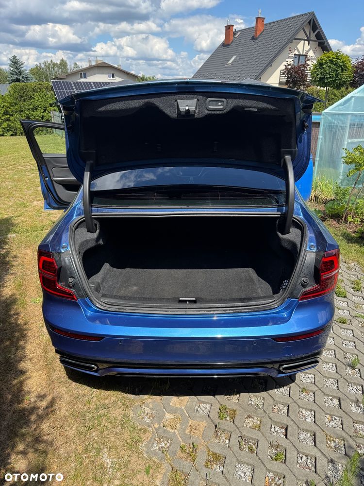Volvo S60 T5 AWD R-Design - 12