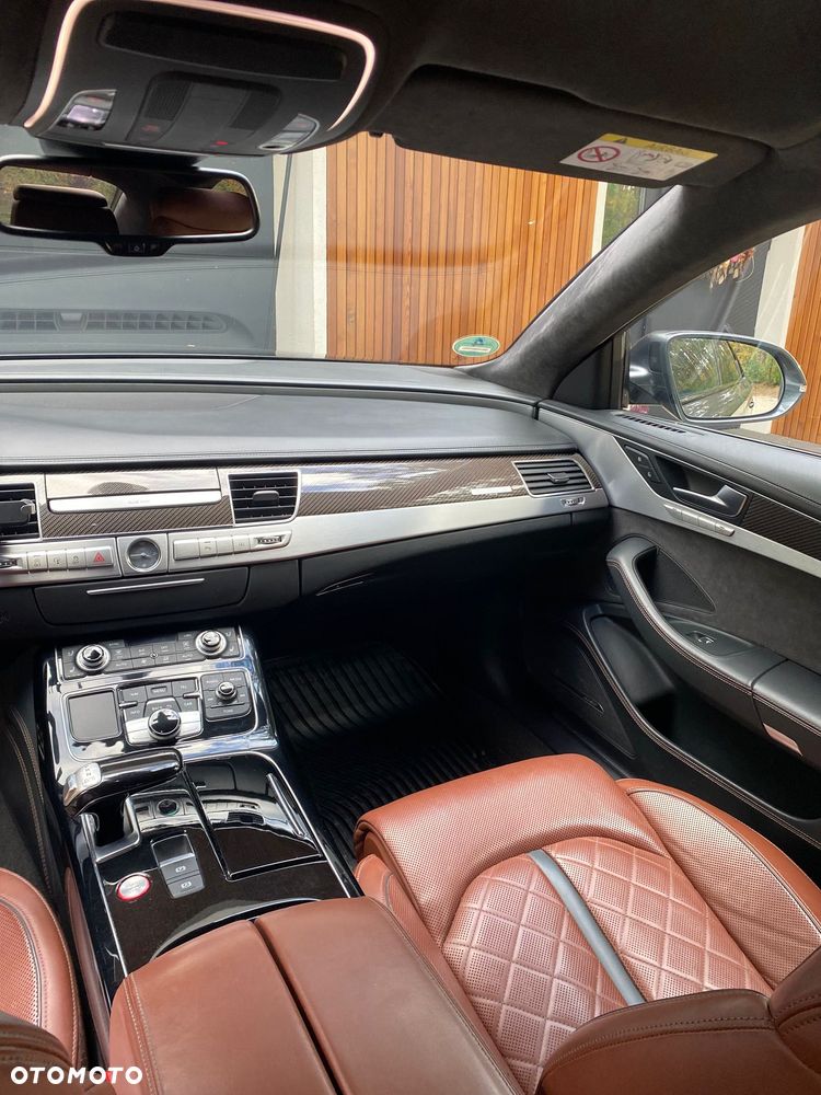 Audi S8 Plus 4.0 TFSI Quattro - 13