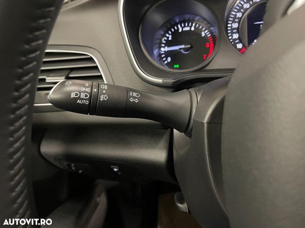Renault Megane TCe EDC Zen - 20