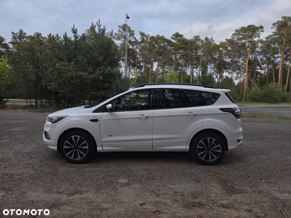 Ford Kuga 2.0 TDCi 4x4 ST-Line - 3