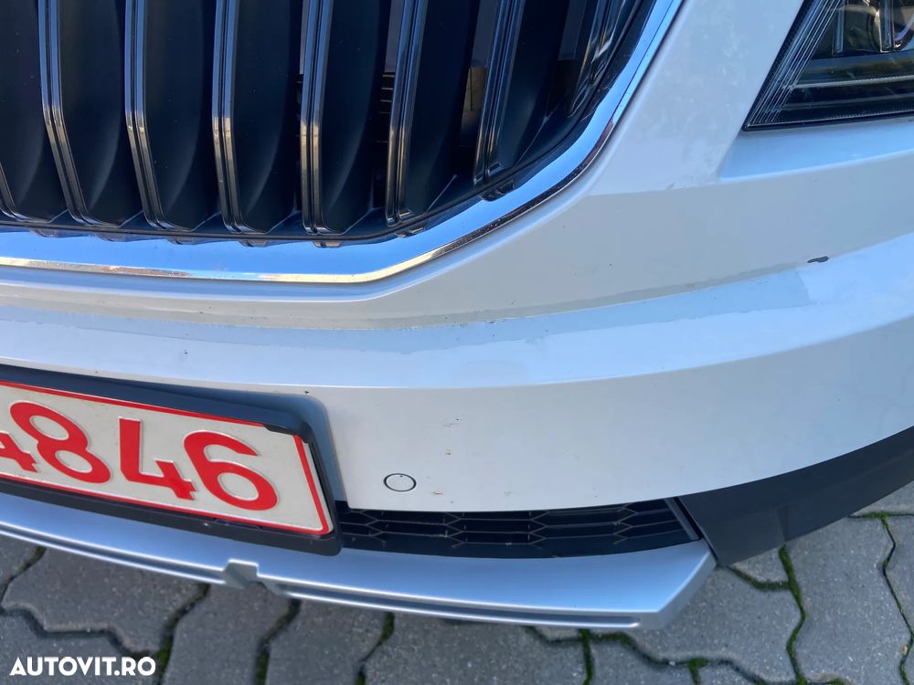 Skoda Octavia 2.0 TDI DSG 4X4 RS - 13