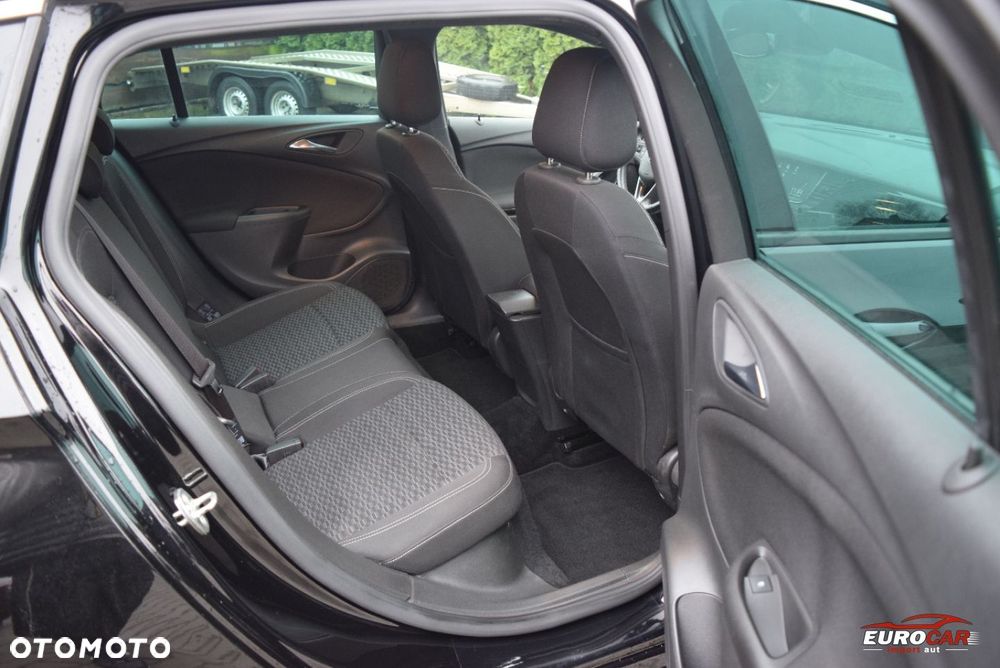 Opel Astra 1.4 T Dynamic - 17