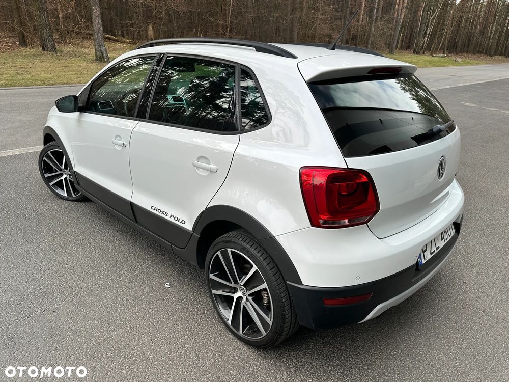 Volkswagen Polo 1.6 TDI Cross Urban White - 17
