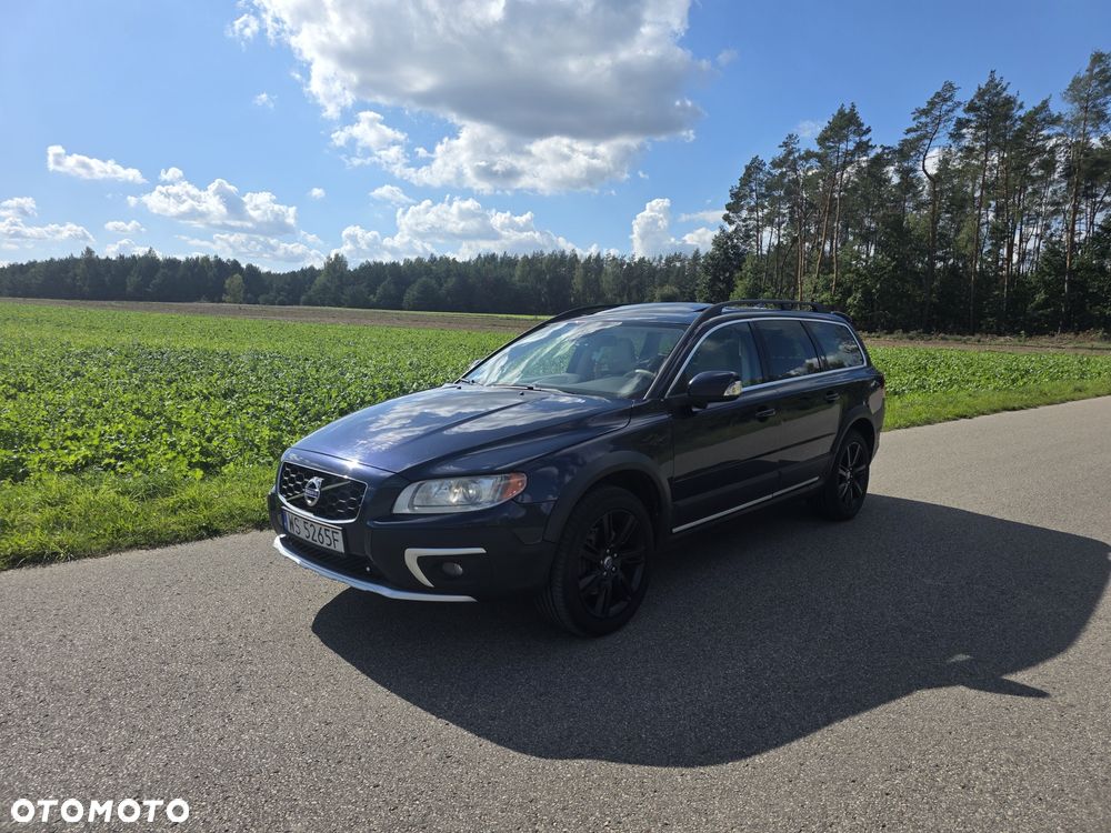 Volvo XC 70 - 1