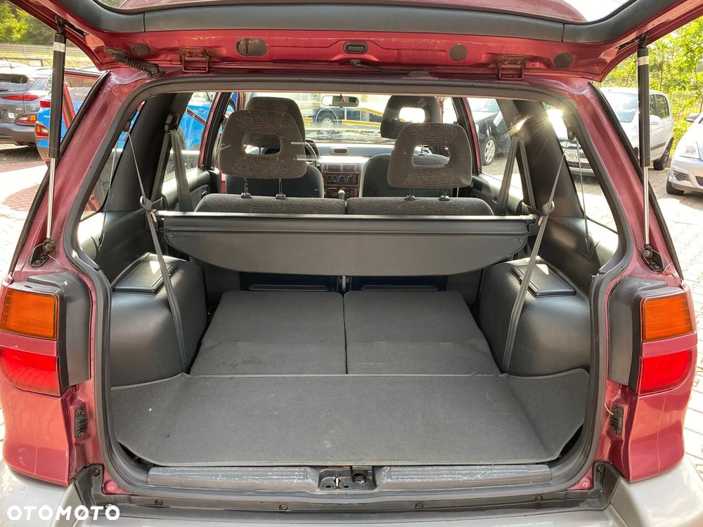Hyundai Santamo 2.0 - 8